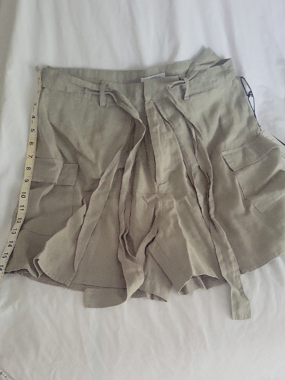 Nicole Miller Olive Green Cargo Tie-Waist Shorts